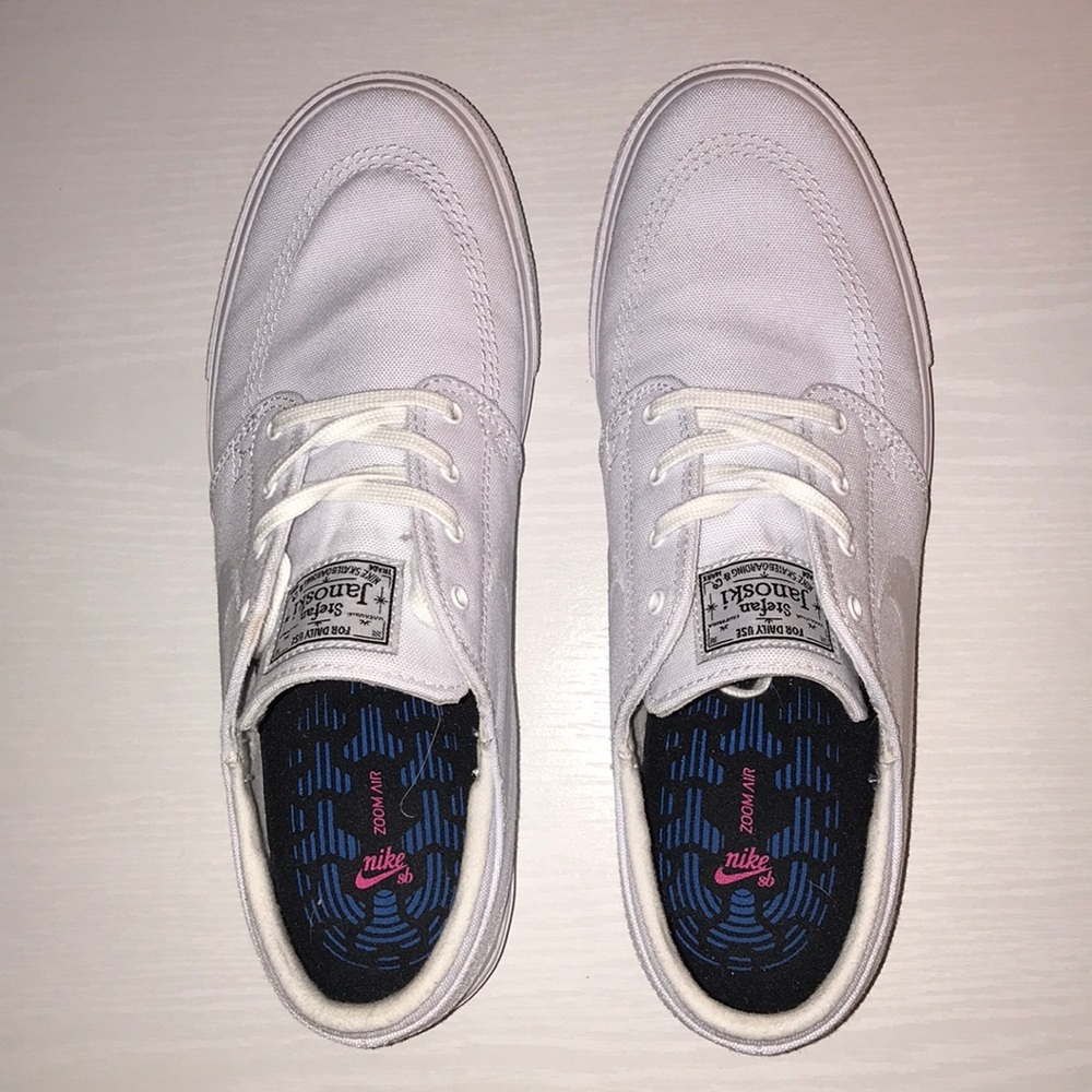 Shoes - Picture 2 of 5